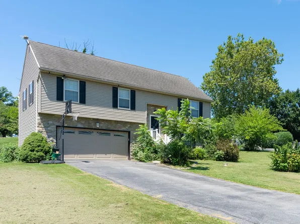 2072 Sheaffer Rd, Elizabethtown, PA 17022