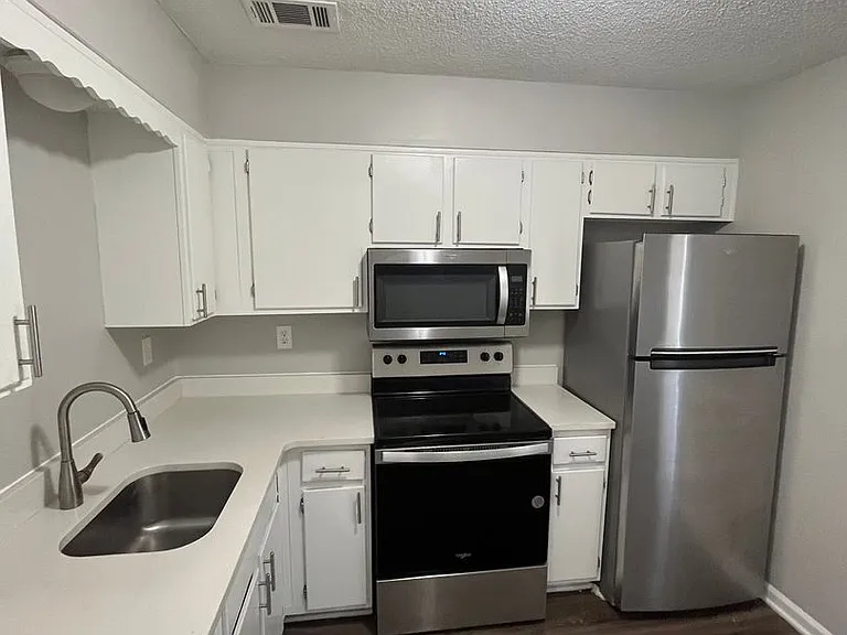 3548 Christine Rd — Photo 2