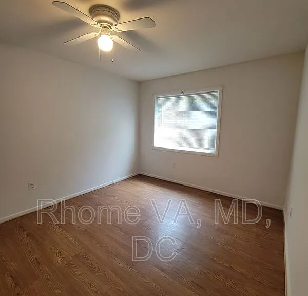 3220 S 28th St #204 — Photo 14