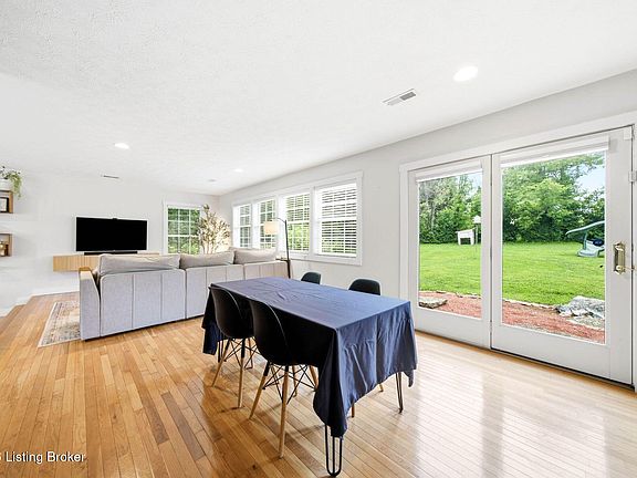 5th image of 8809 Old Bates Rd