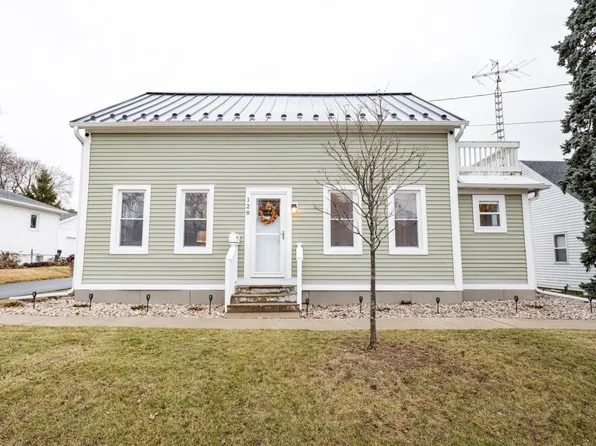 128 North Marion AVENUE, Jefferson, WI 53549