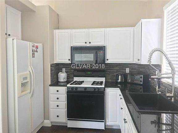 4th image of 2511 Covered Wells Ave