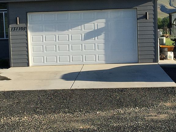 3rd image of 3229 Avenue B