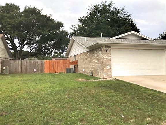 3rd image of 2021 Coral St