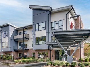 515 N Churton St #303, Hillsborough, NC 27278