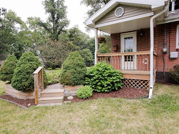 307 burr st-103