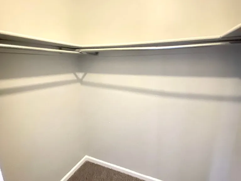 7815-7821 Betsy Ross — Photo 13