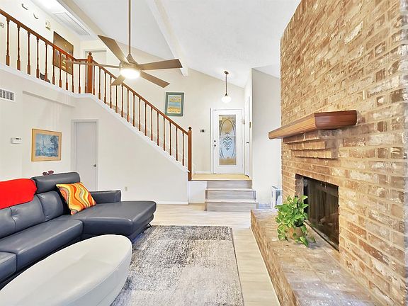 5th image of 2513 N Mission Cir