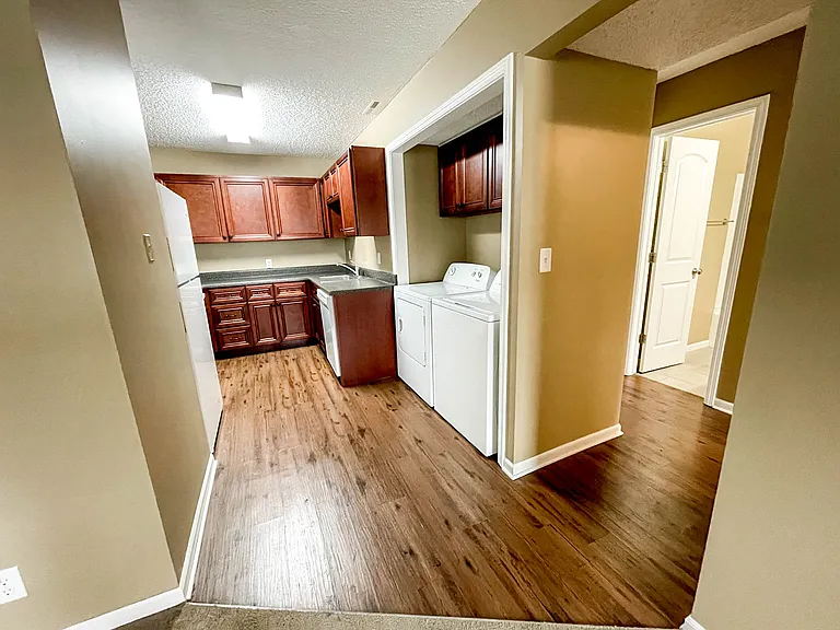 2343 W St #1 — Photo 1