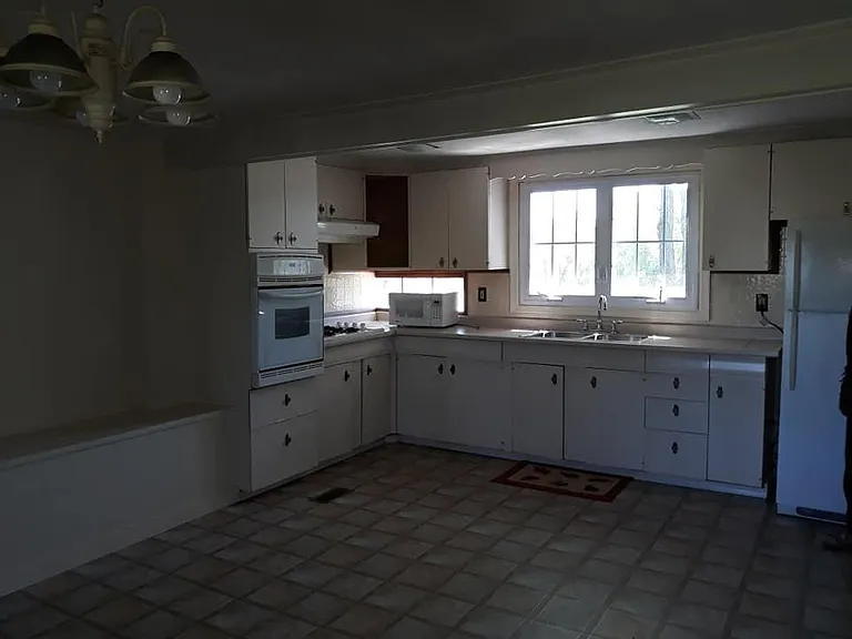 3256 Thompsons Mill Rd — Photo 4