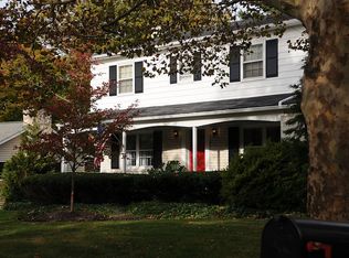 1025 Lawrence Dr, Emmaus, PA