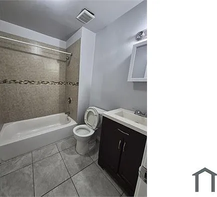 3 bed, $2,000 — Photo 1