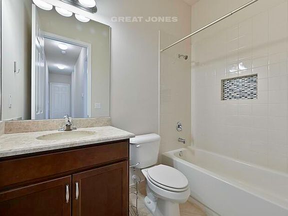 5th image of 11942 Lakewood Preserve Pl