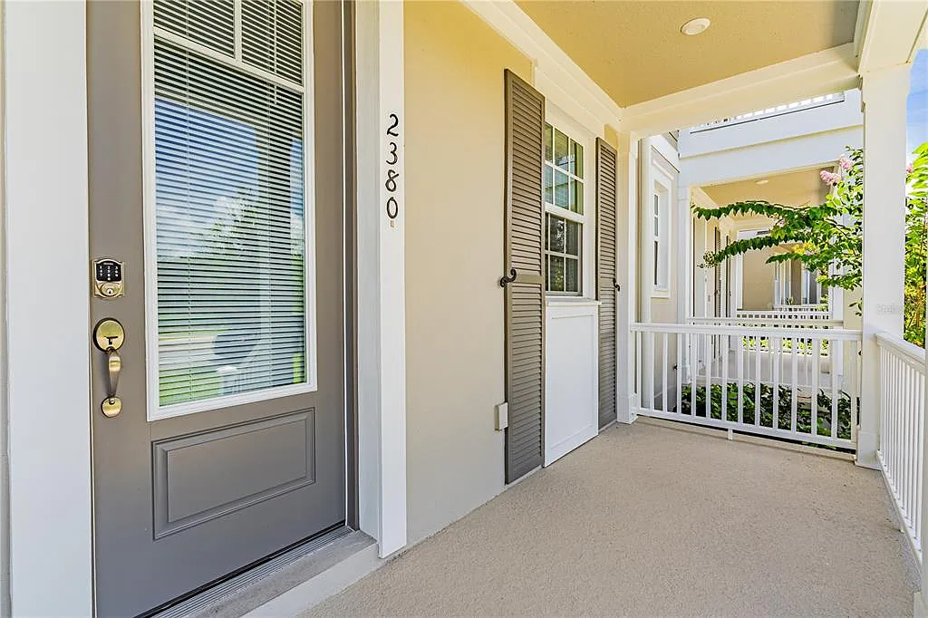 3 bed, 2.5 bath, 1628 sqft, $3,550 — Photo 2