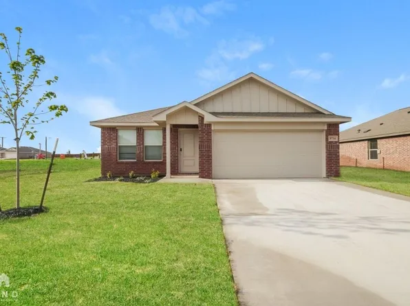 9716 NW 124th St, Yukon, OK 73099