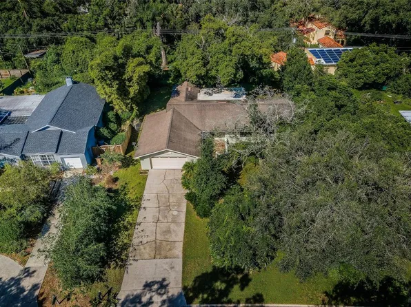 209 S Greenfield Ave, Temple Terrace, FL 33617