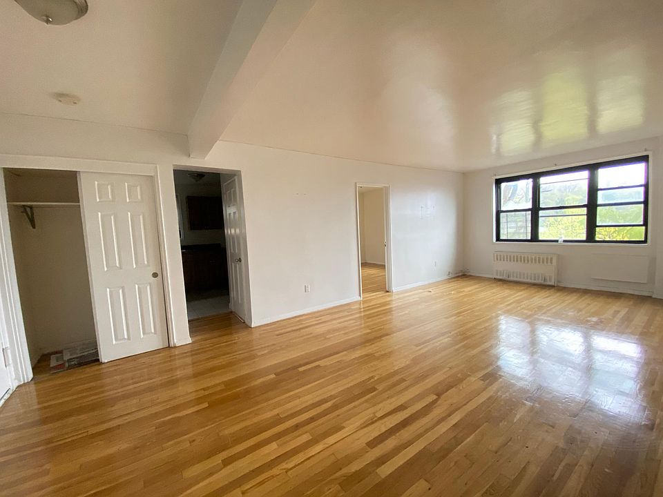 1st image of 1100 Warburton Ave APT 6B
