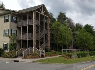 800 Meadowview Dr APT 13, Boone, NC 28607