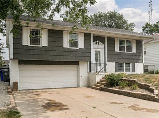 427 Norwick Rd SW, Cedar Rapids, IA 52404