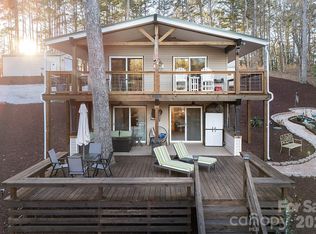 512 Deerfield Rd, Mount Gilead, NC 27306