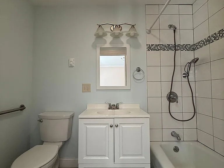 83 Curtis Ave #4 — Photo 3