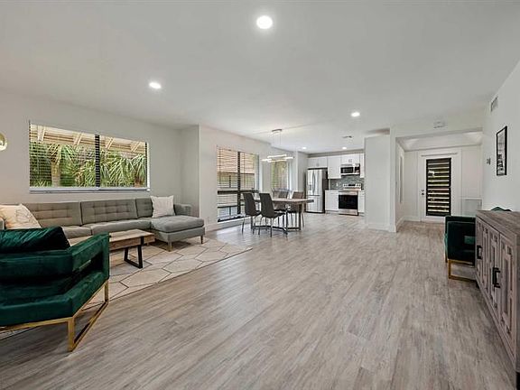 5th image of 462 Brackenwood Ln S