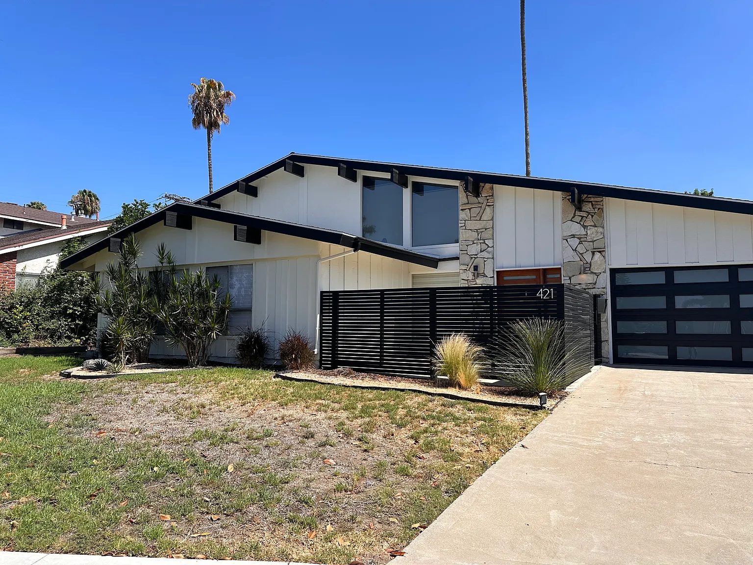 3 bed, 1968 sqft, $5,000 — Photo 1