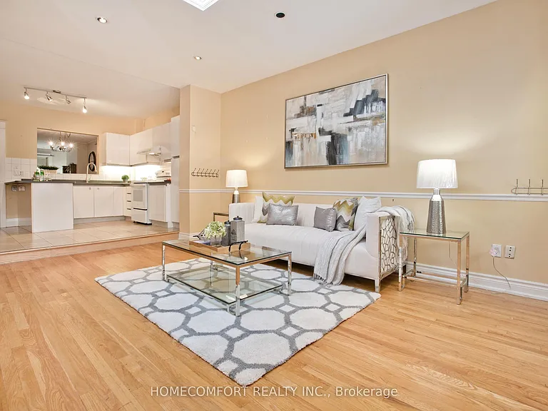 62 Keystone Ave — Photo 2