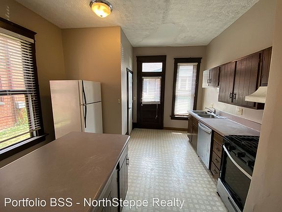2nd image of 1238 Neil Ave