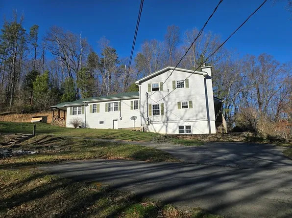 179 Fox Ave, Ansted, WV 25812