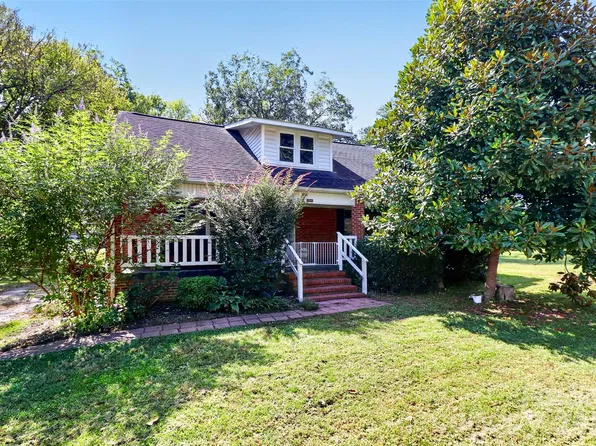 8512 E Franklin St, Mount Pleasant, NC 28124