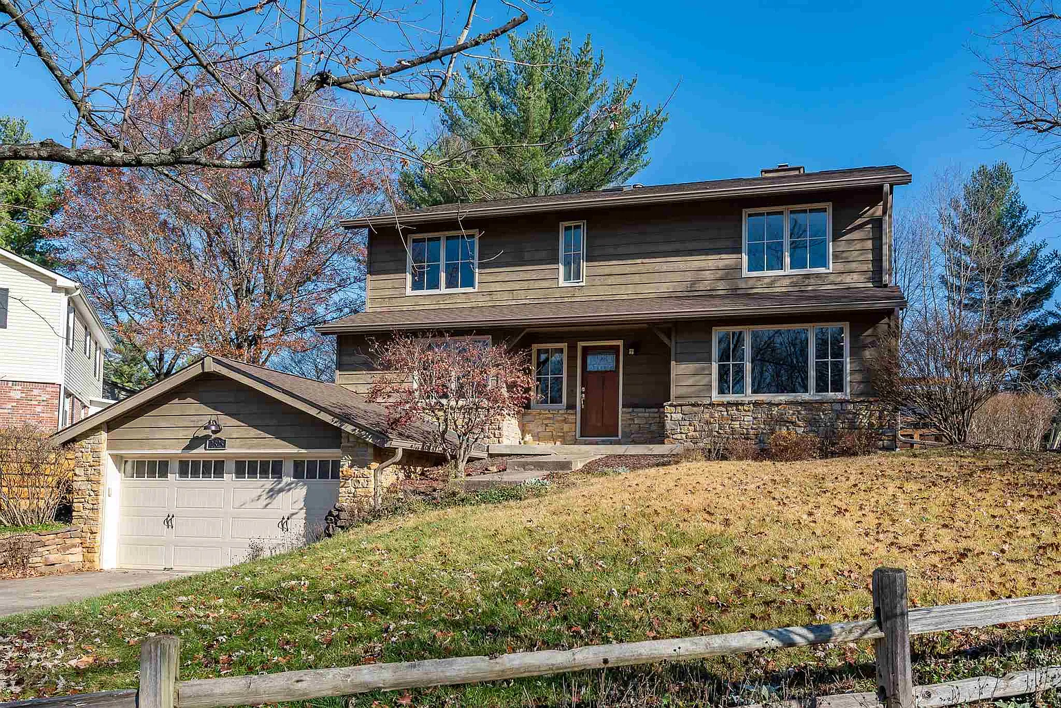 2525 S Round Hill Ct photo 1