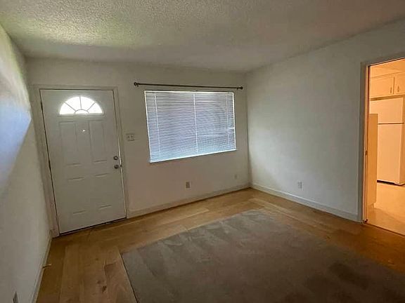 3rd image of 6820 Buena Terra Way