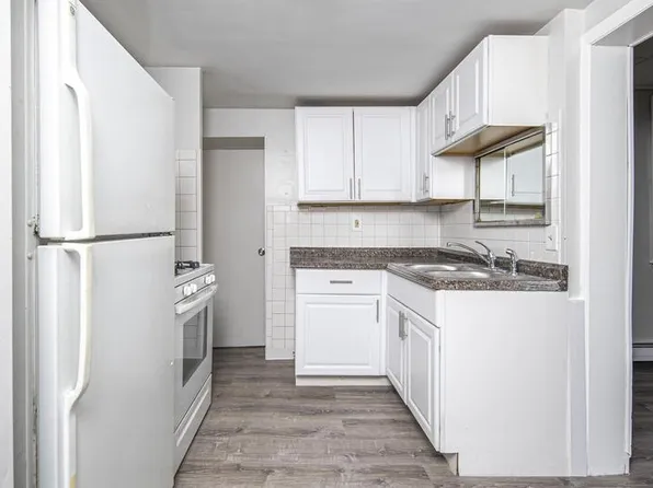 25 Harrison Ave, Rensselaer, NY 12144