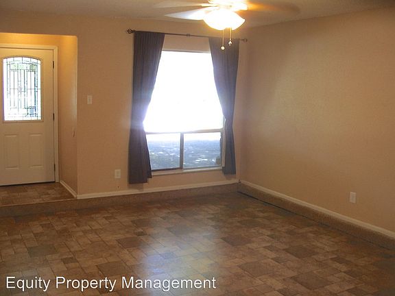 4th image of 5838 Cliffmont Dr