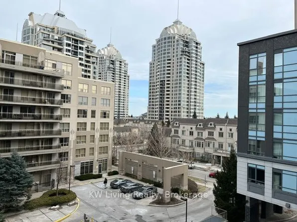 17 Kenaston Gdns, Toronto, ON