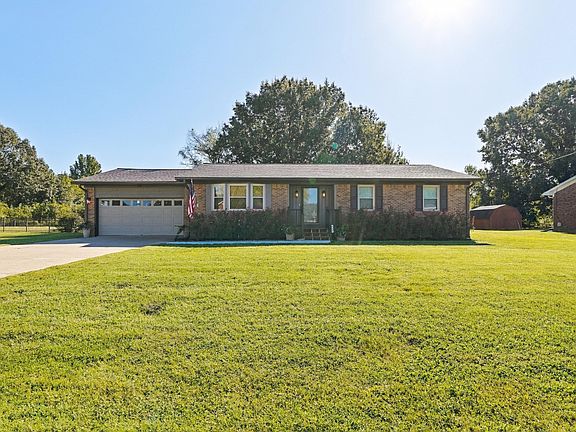 2nd image of 210 Chadwick Dr