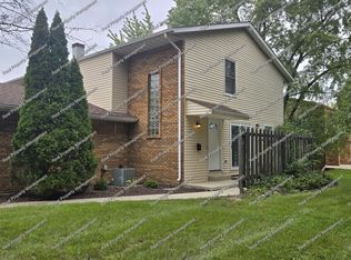 48A Park Pl, Hebron, IN 46341