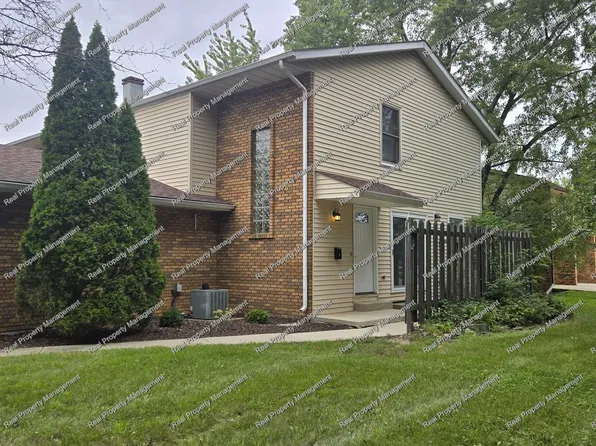 48A Park Pl, Hebron, IN 46341