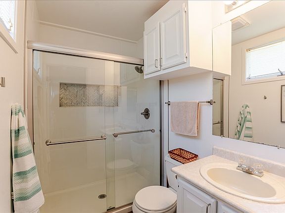 3rd image of 2334 Sanbar Rd #22