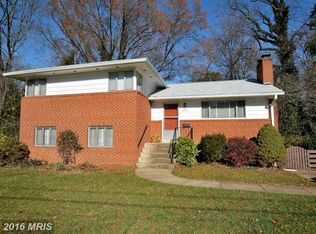 10620 Springmann Dr, Fairfax, VA 22030