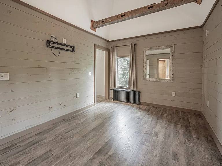 4252 Hartland Rd — Photo 21