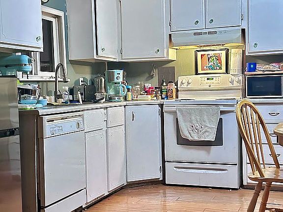 5th image of 114 Riverwood Way