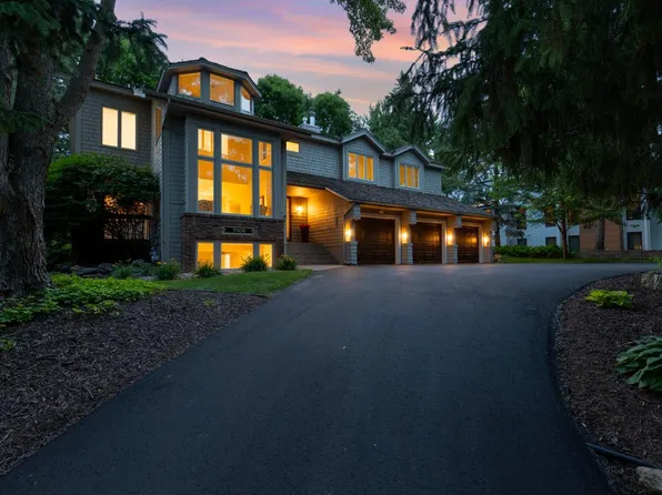 7708 Stonewood Ct, Edina, MN 55439