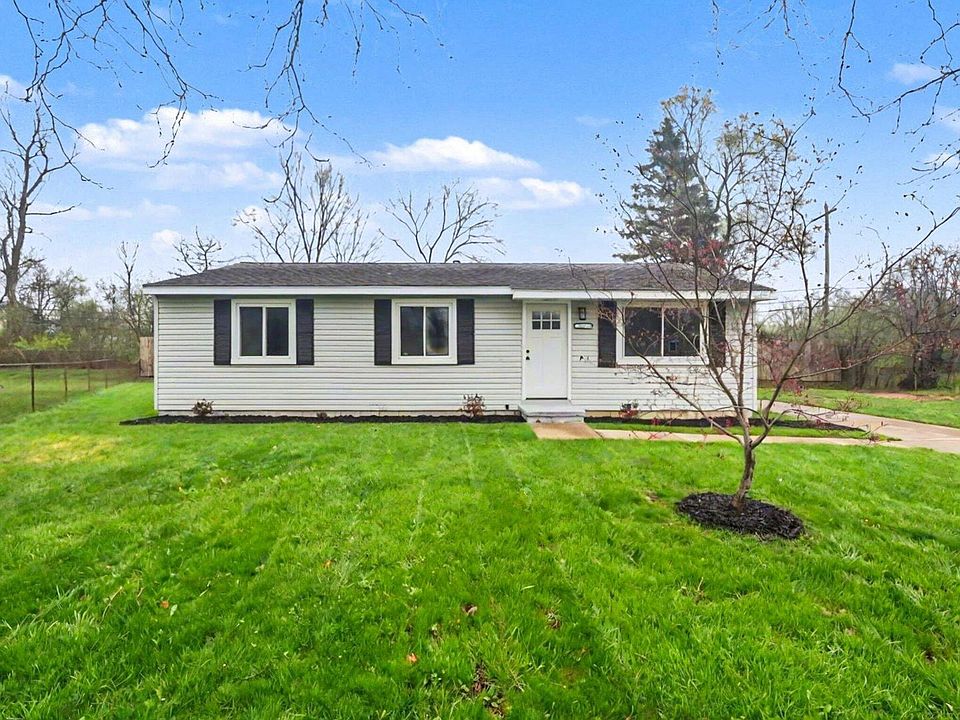 1st image of 12 Faust Ct