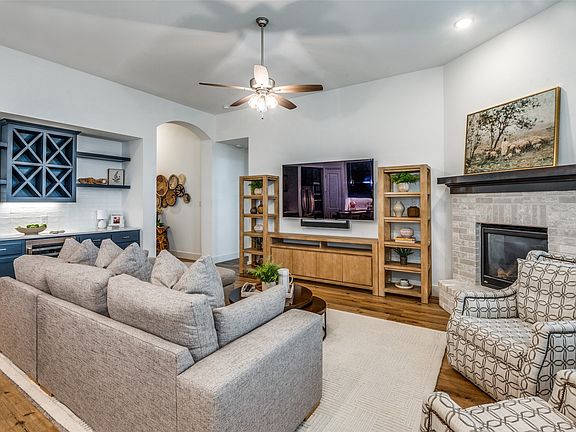 5th image of 1905 Halkin Rd