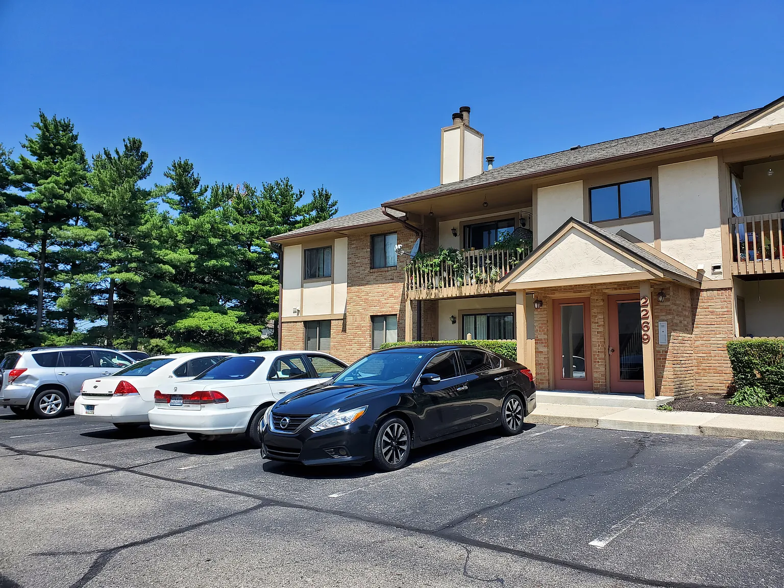 2 bed, 896 sqft, $1,400 — Photo 4