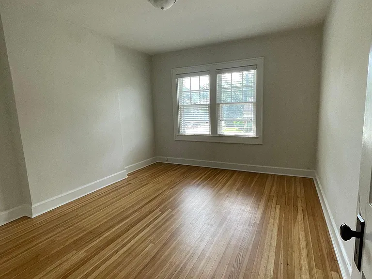 5201 Broadway St #5201 — Photo 8
