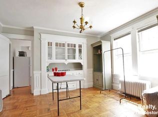 22 Crosby Rd #2, Chestnut Hill, MA 02467