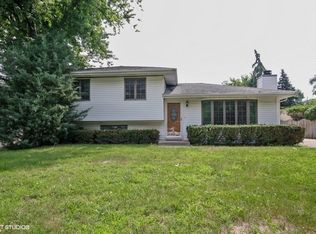 5815 Tennessee Ave, Clarendon Hills, IL